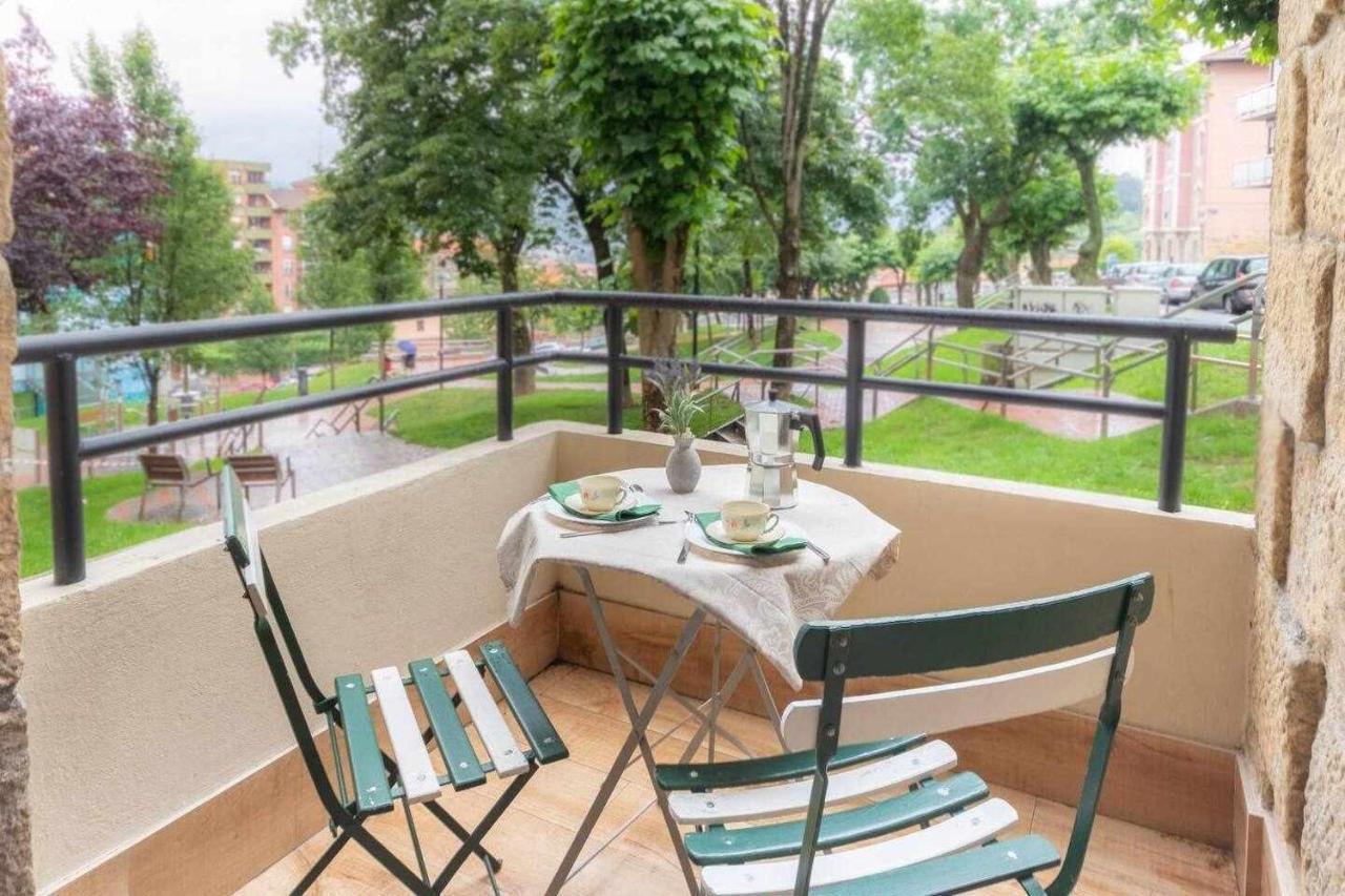 Apartamento Kuia En Gran Bilbao Con Terraza Y Vistas A Un Parque Basauri Bagian luar foto